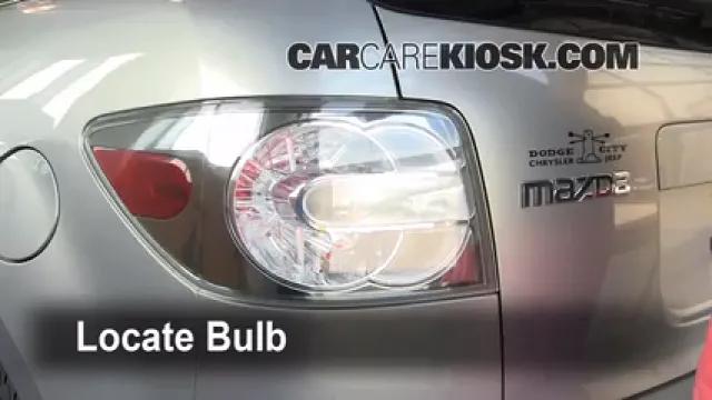 2008 Mazda CX-7 Sport 2.3L 4 Cyl. Turbo Éclairage Feu clignotant arrière (remplacer l'ampoule)